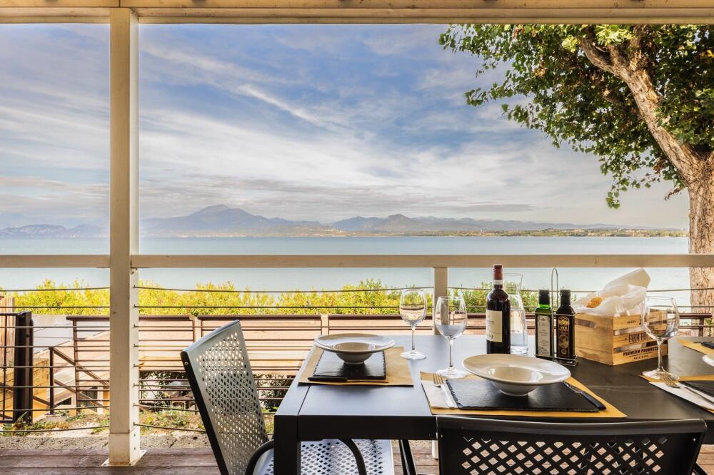 Accommodatie met uitzicht op het meer